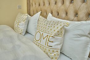 Luxore Apartments