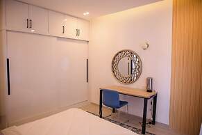 Grand Premiere 2 Bed by YourHost