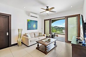 Luxury Condo with Panoramic Ocean Views, Sparkling Infinity Pool, and 