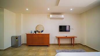 Express City Hotel
