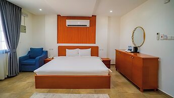 Express City Hotel