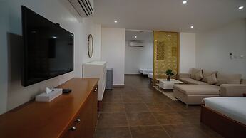 Express City Hotel