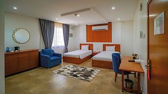 Express City Hotel