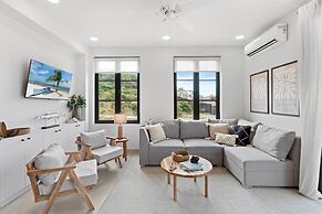 Sophisticated Modern Home w/ Ocean Views, Gorgeous Master Suites & Pri