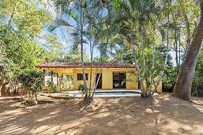 2-Bedroom House with Pool