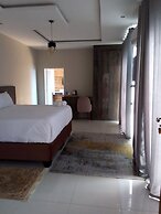 Sewelo Inn