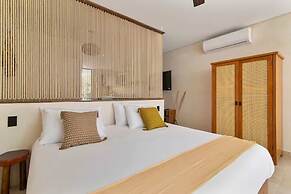 Guest INN Home - Elements Suites