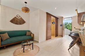Guest INN Home - Elements Suites