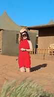 Room-wadi RUM Guide, Camp & Tour