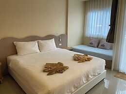 The Rock Patong Comfort Stay