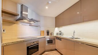 Manzil 3BR with pool near Dubai Frame