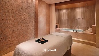 Manzil 3BR with pool near Dubai Frame