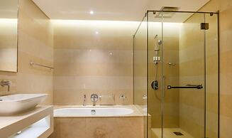 Manzil 3BR with pool near Dubai Frame