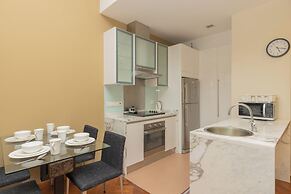 Straits Quay Waterside Suites