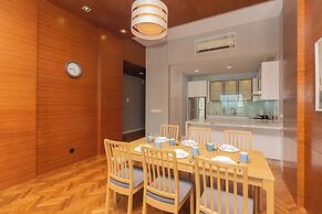 Straits Quay Waterside Suites