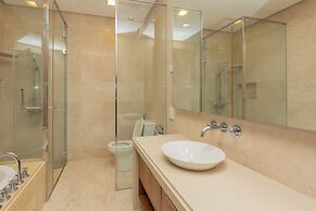 Straits Quay Waterside Suites