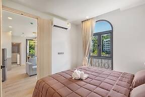 One bedroom Palmetto Condo Karon A608
