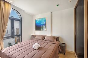 One bedroom Palmetto Condo Karon A608