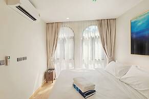 One bedroom Palmetto Condo Karon A512