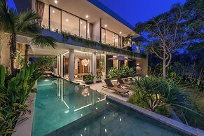 The Luminous Villa Uluwatu