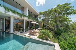 The Luminous Villa Uluwatu