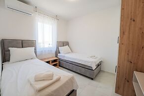 Meridian Pool Residences