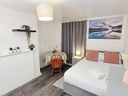 Cosy Liverpool Apartment Upto 8 Guests