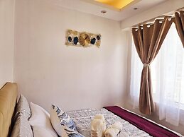 Hannah Crib at Shore Residences