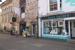 Shrimp Cottage
