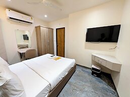 Hotel Cosmos Green
