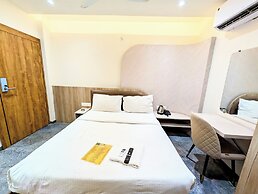 Hotel Cosmos Green