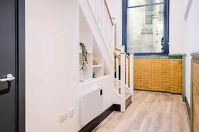 For Students Only Thoresby Hall in Central Leeds - Campus Accommodatio