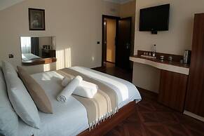 Hotel Shadervan