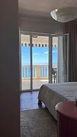 Beachfront Four bedroom Apartment