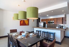 Aldea Thai Tropical Oasis near the Beach