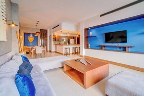 Aldea Thai Tropical Oasis near the Beach