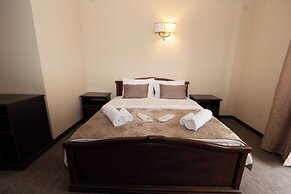 RITSA HOTEL