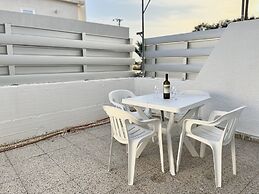 79 AN - Stay Nissi Chrysland Studio 111