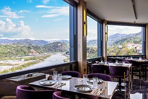 Rossi Luxury Hotel