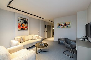 Rossi Luxury Hotel