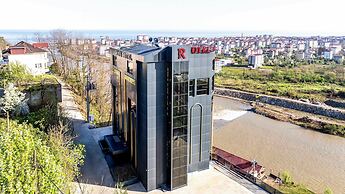 Rossi Luxury Hotel