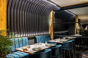 Rossi Luxury Hotel