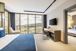 Rossi Luxury Hotel