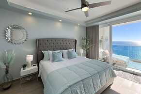 Beach Condo Kitchen Hot Tub