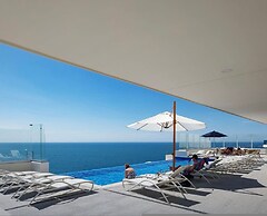 Beach Condo Kitchen Hot Tub
