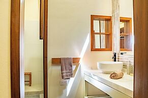 Casa Relaxo Waterfront Villa with Private Dock in Bacalar Lagoon