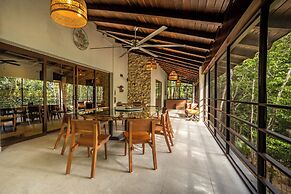 Casa Relaxo Waterfront Villa with Private Dock in Bacalar Lagoon