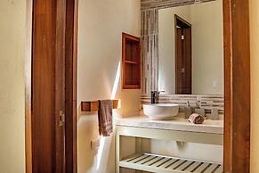Casa Relaxo Waterfront Villa with Private Dock in Bacalar Lagoon