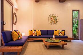 Casa Relaxo Waterfront Villa with Private Dock in Bacalar Lagoon