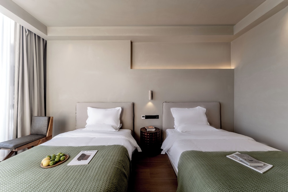 Dali Qingmai Seaview Resort
